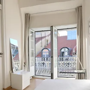 room-atalaia-ideal-for-single.hotels-lisbon-portugal.com/
