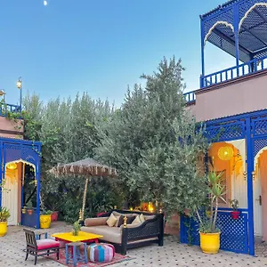 Le Bleu House Bed & Breakfast