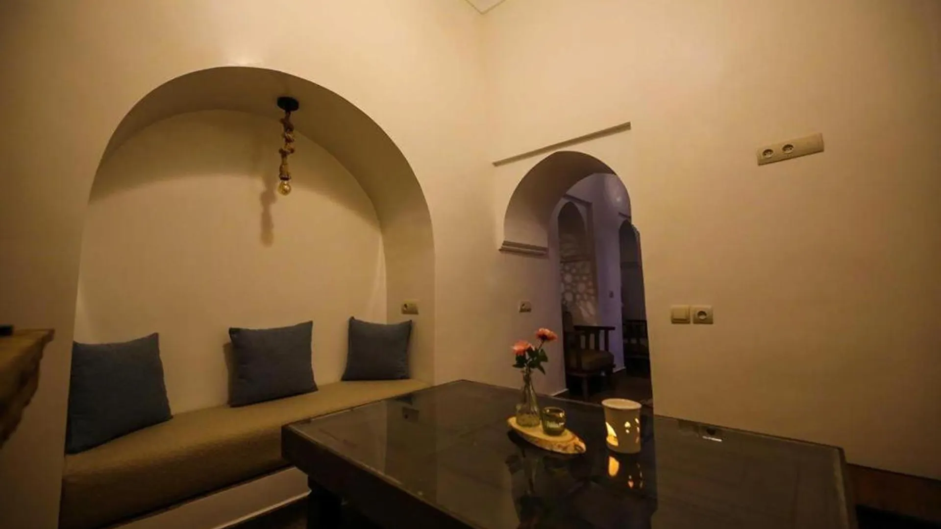 Riad Oum H&N Sidi Abdallah Ghiat