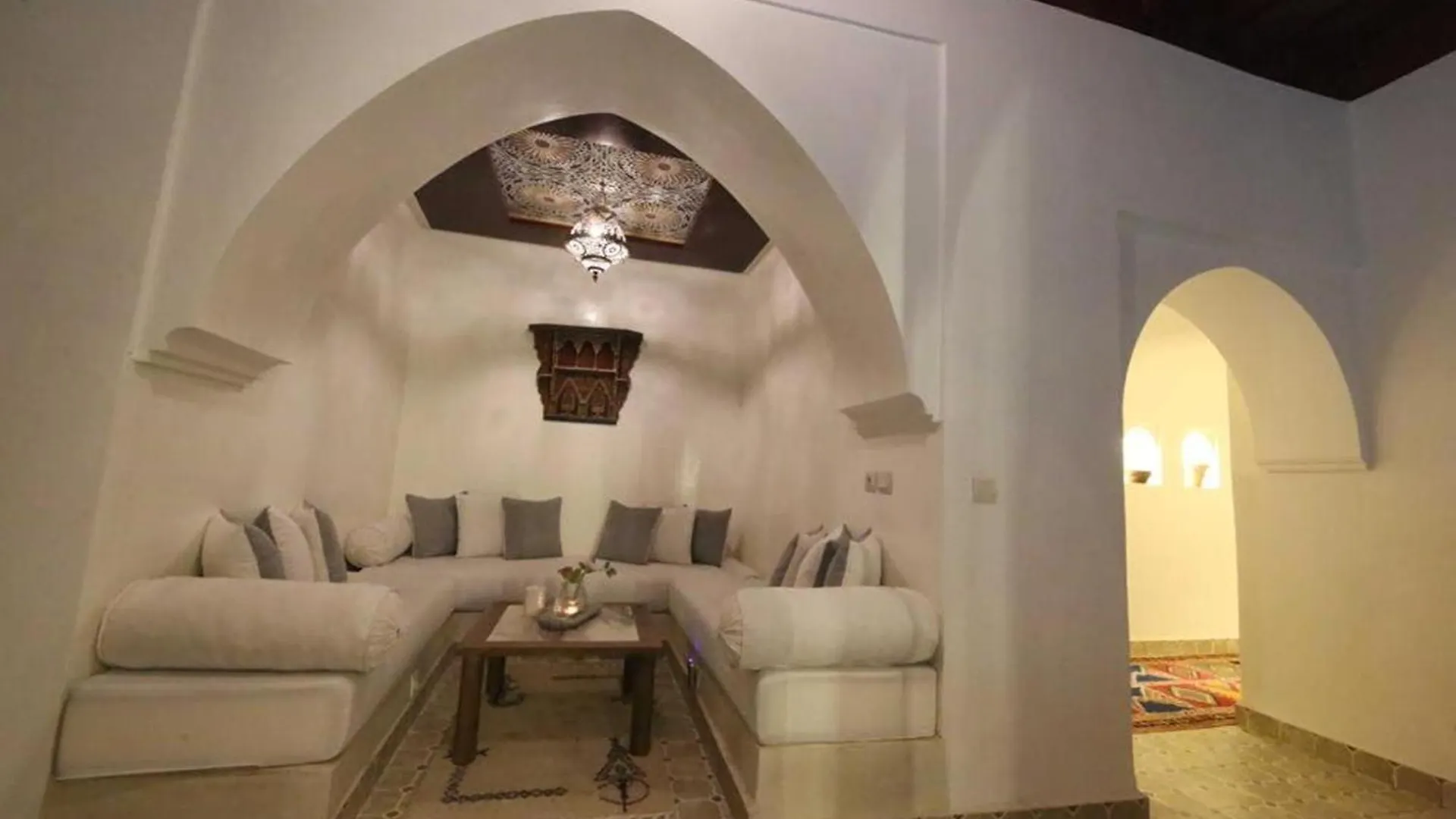 Riad Oum H&N Sidi Abdallah Ghiat 0*,