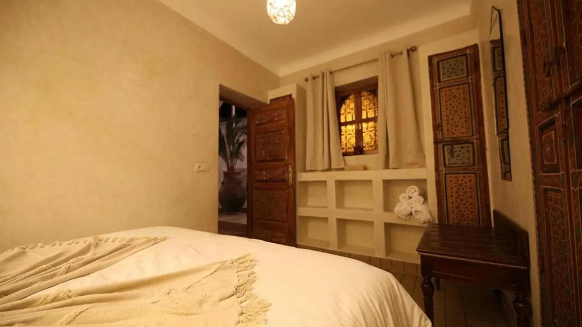 Riad Oum H&N Sidi Abdallah Ghiat